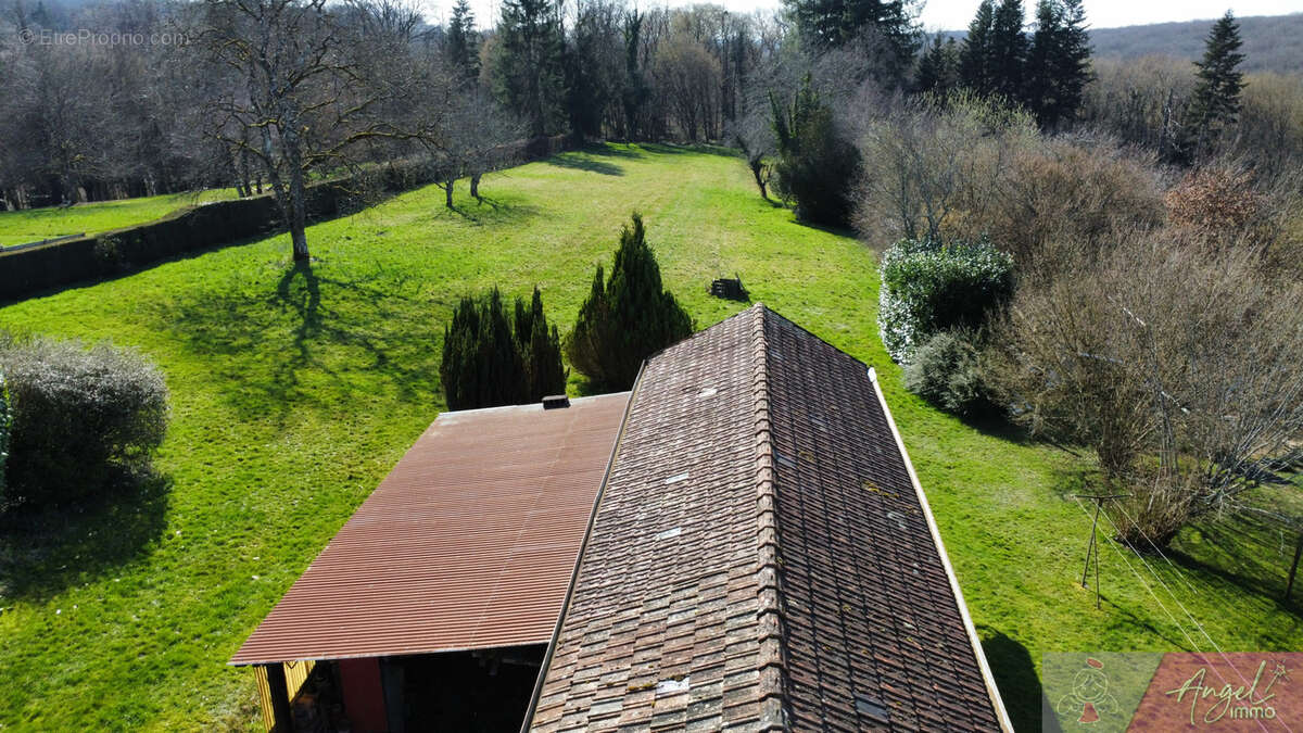 Maison à DAMPIERRE
