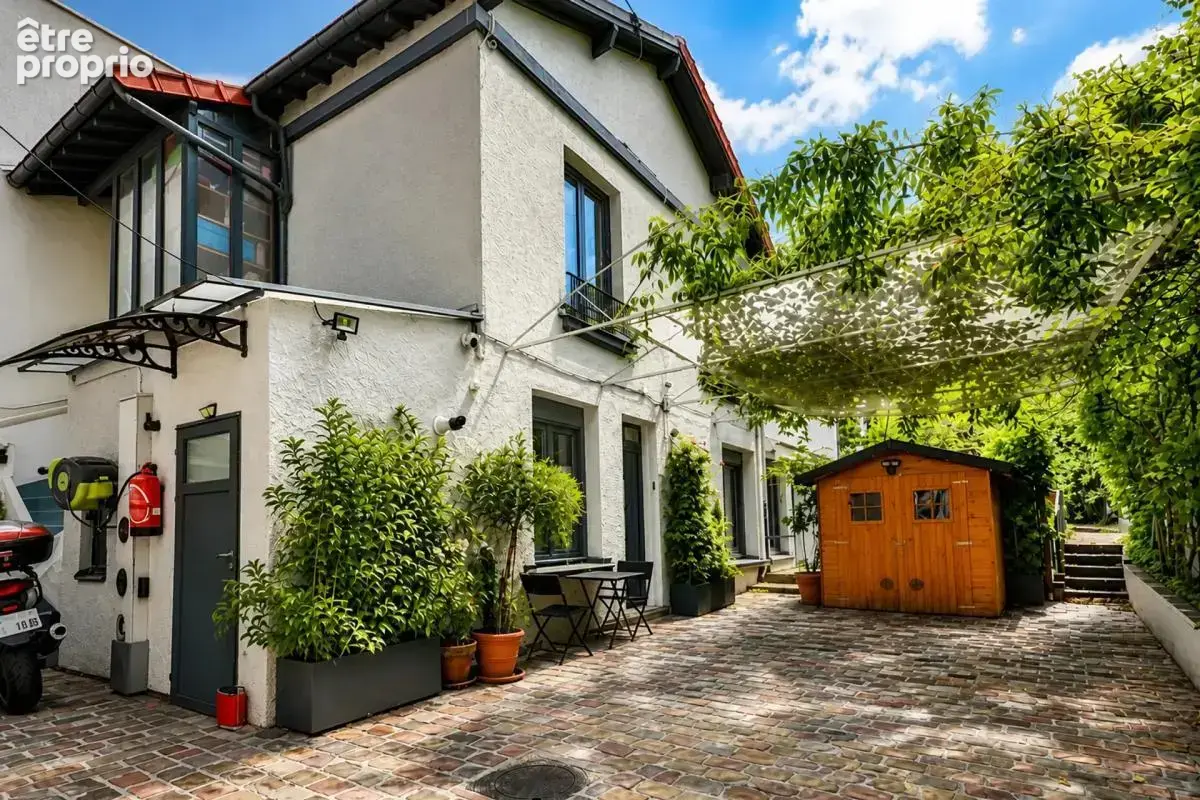 Maison de 6 pièces de 143 m² à Issy-les-Moulineaux - photo 16