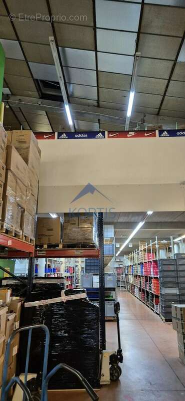 Autre à CHARNAY-LES-MACON