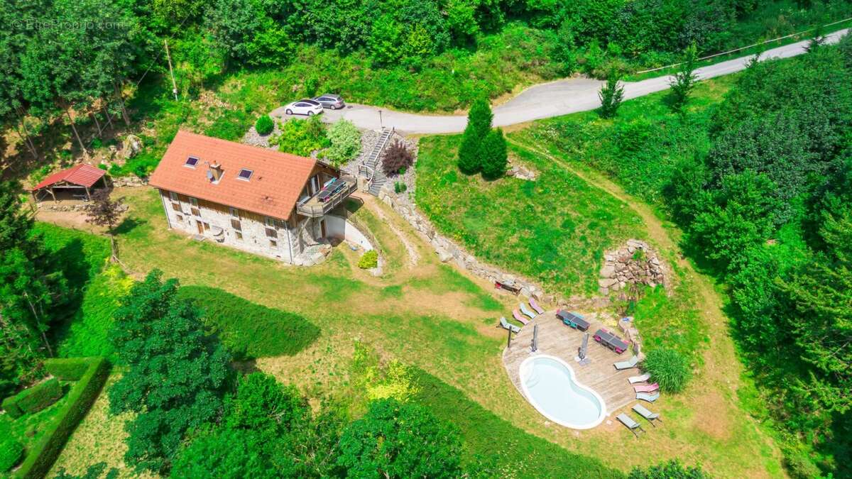 Appartement à LA BRESSE