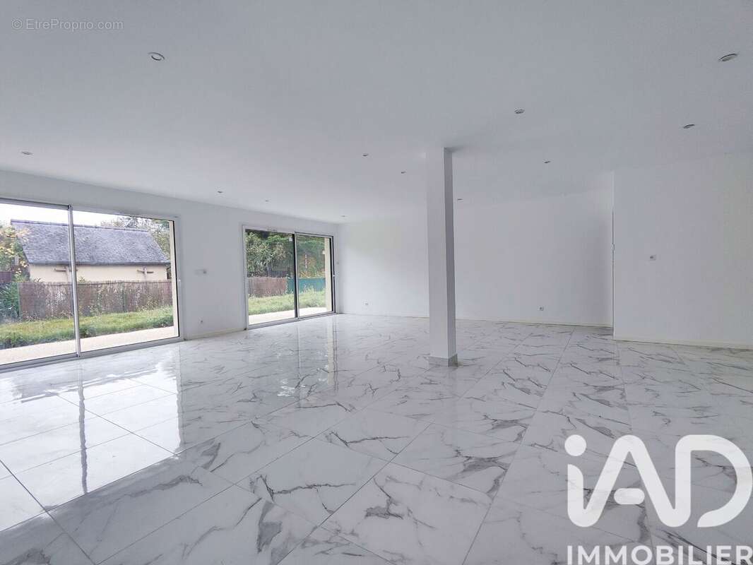 Photo 2 - Maison à SAVIGNE-SUR-LATHAN