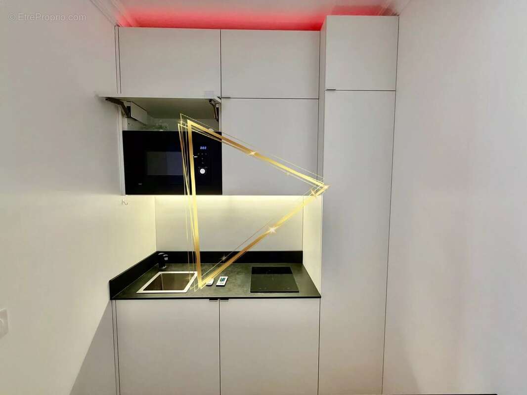 Studio refait à neuf au pied de Montmartre ! - photo 7