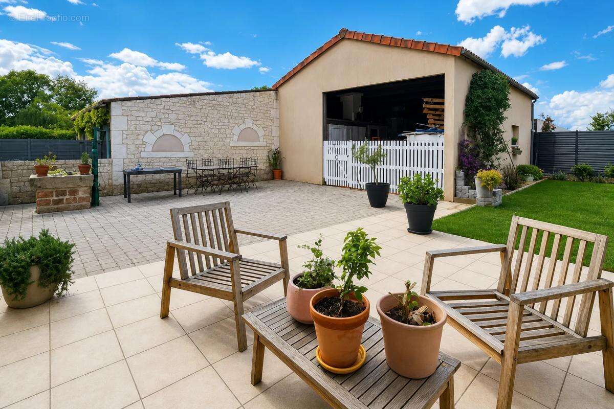 Maison à COULOMBIERS