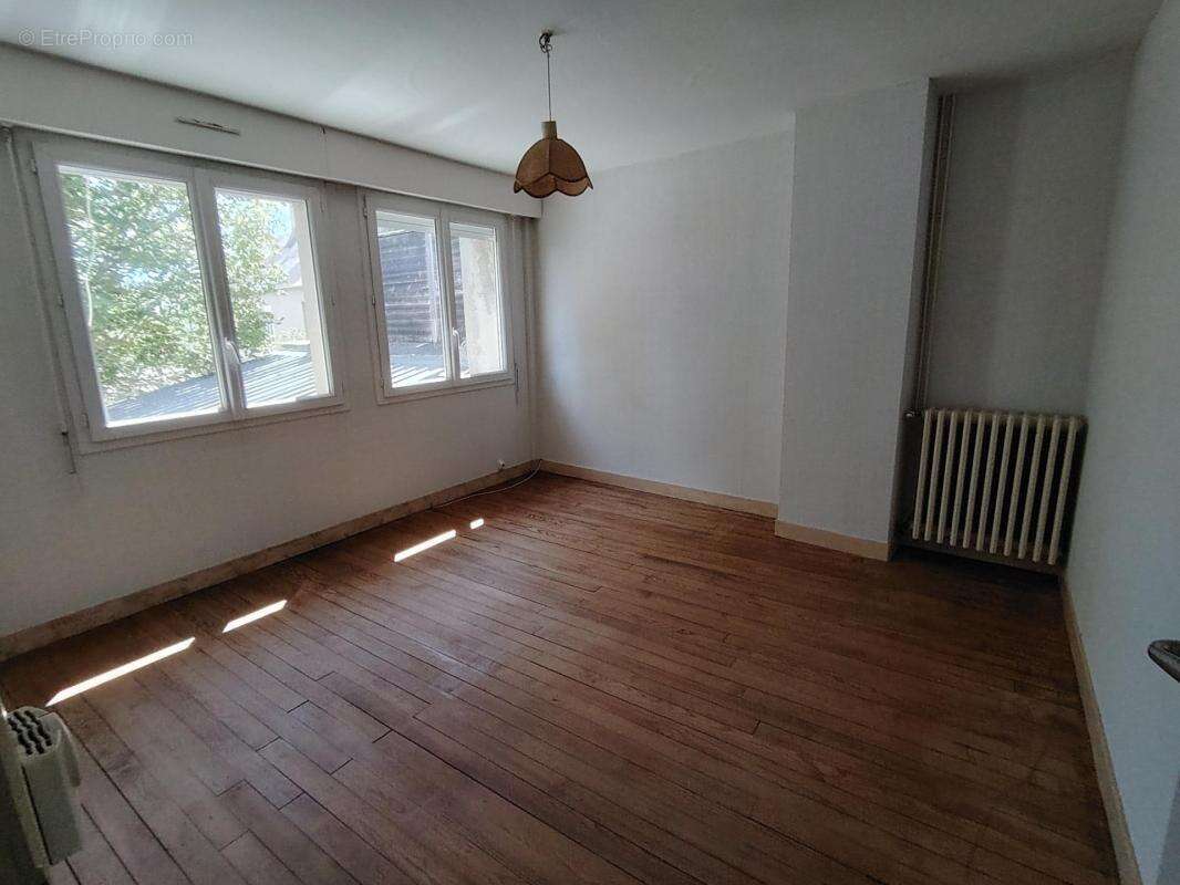 Picauville belle maison de bourg ideale ppied 5 ch - photo 12
