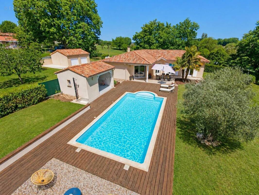 Maison à SAINT-PRIVAT-DES-PRES
