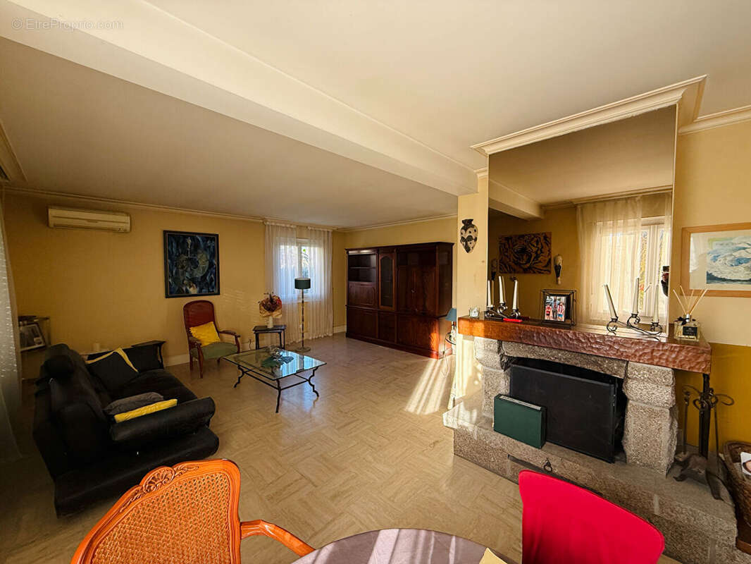 Maison à POCE-LES-BOIS