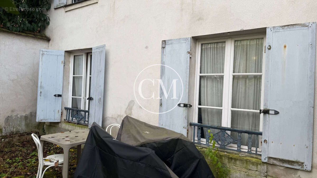 Appartement à VERSAILLES