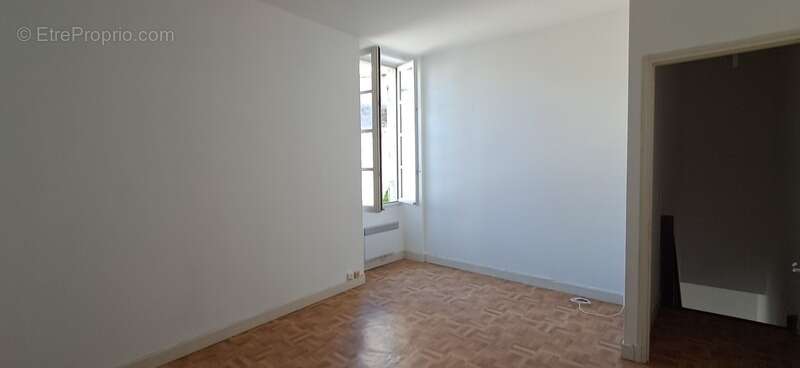 Gondrin, maison en pierre  avec cour comprenant deux logements de 5 et 6 pieces - photo 7