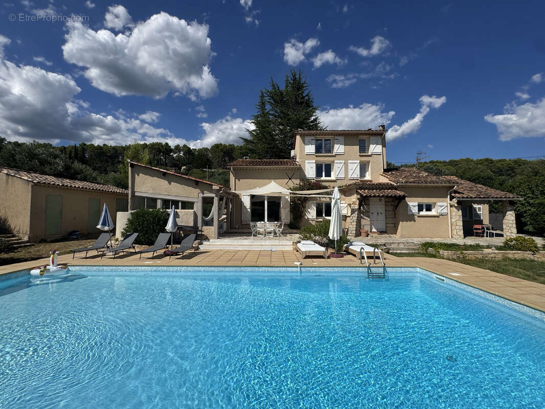 Maison à LORGUES
