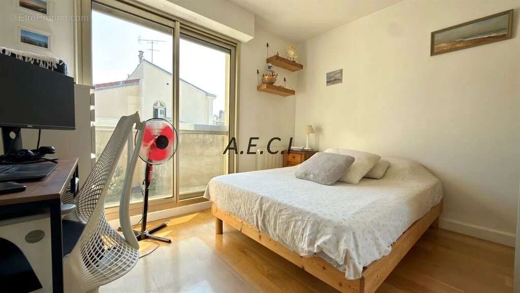 Appartement à ASNIERES-SUR-SEINE