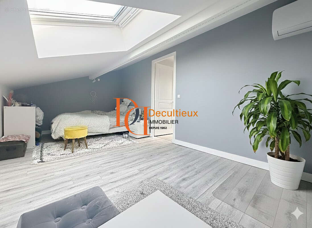 Appartement à CRAPONNE