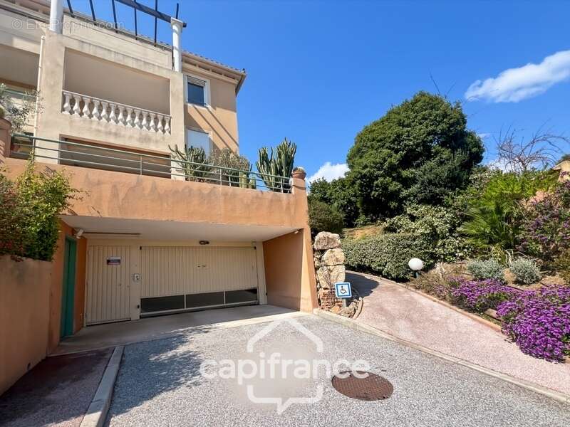 Appartement à HYERES