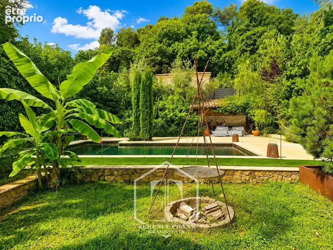 Villa de caractère – Plus de 240 m² – 5 chambres – Piscine – Jardin - photo 4