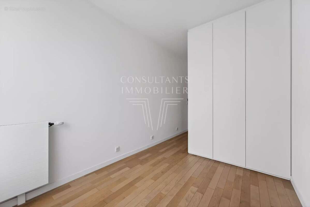 Appartement à LEVALLOIS-PERRET