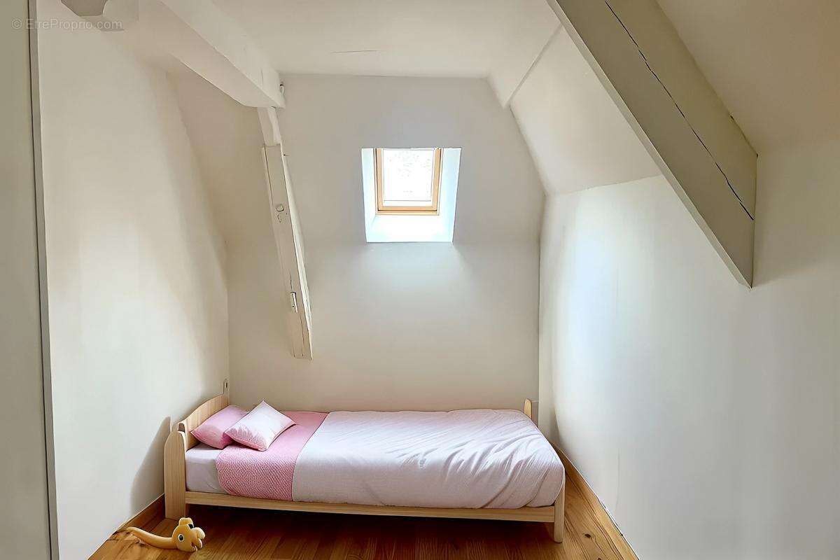 Maison de caractère dans un corps de ferme avec potentiel in - photo 6