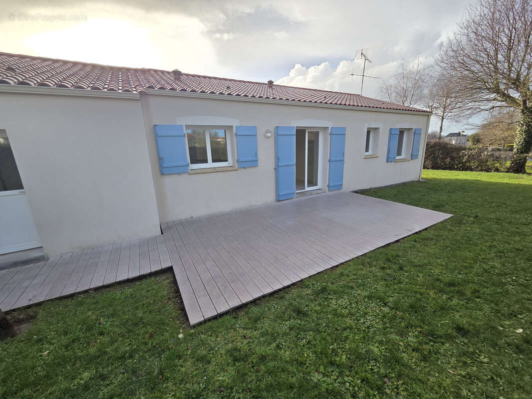 Maison à VENDRENNES
