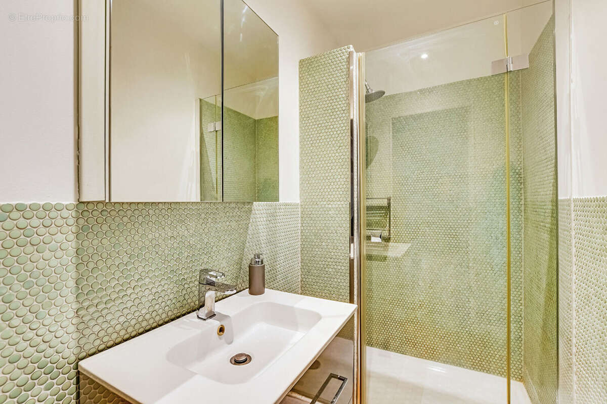 Appartement à PARIS-19E