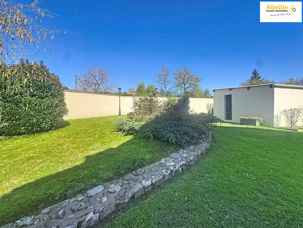 Maison à SAINT-CHERON