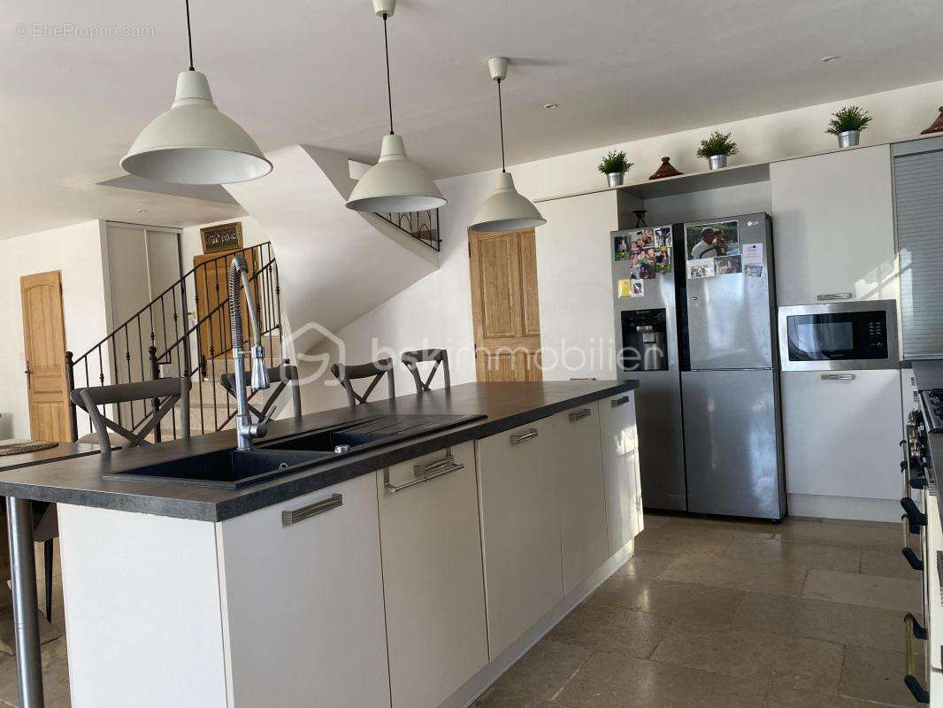 Maison à L&#039;ISLE-SUR-LA-SORGUE