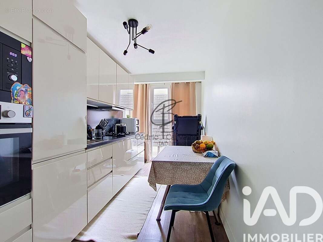 Photo 4 - Appartement à ROISSY-EN-BRIE