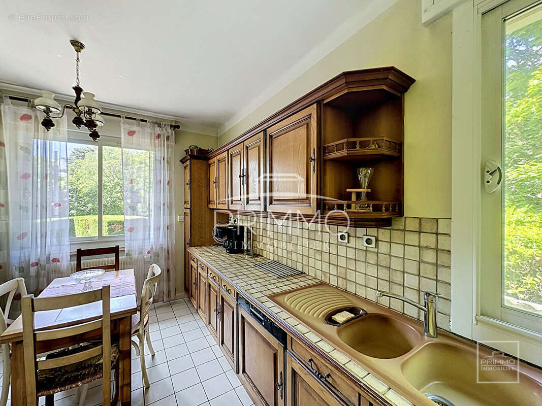 Maison à SAINT-CYR-AU-MONT-D'OR