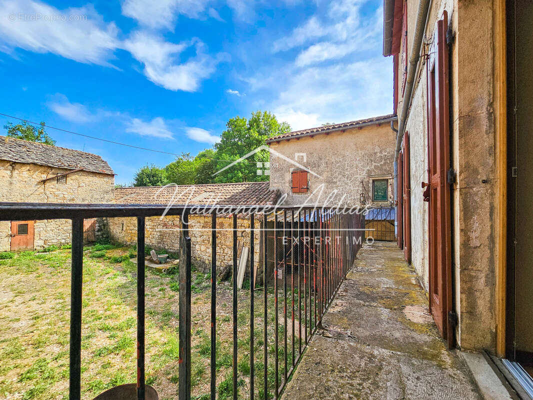 Maison à VIALA-DU-PAS-DE-JAUX