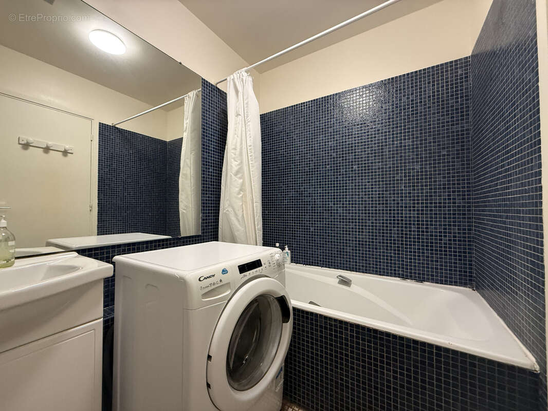 Appartement à PARIS-14E