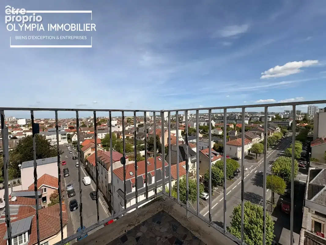 Appartement T3 - 80 m2 - Reims Centre - Vue Dégagée - Et. 8 - photo 11