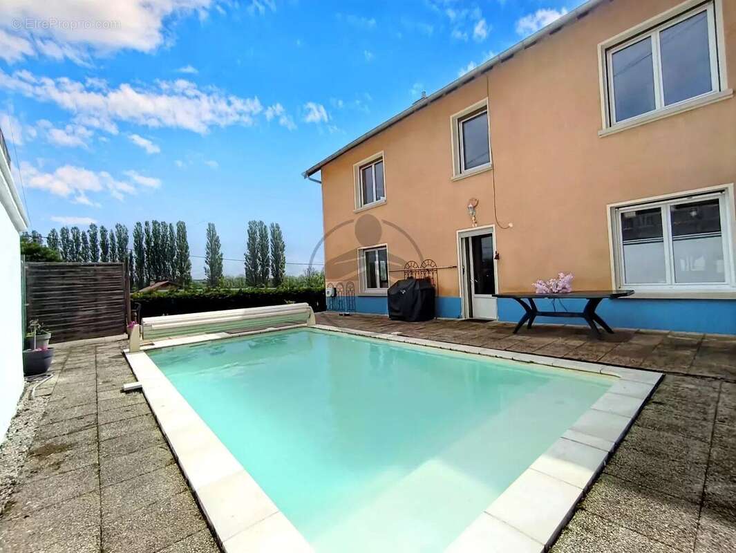 Maison à MEMBREY
