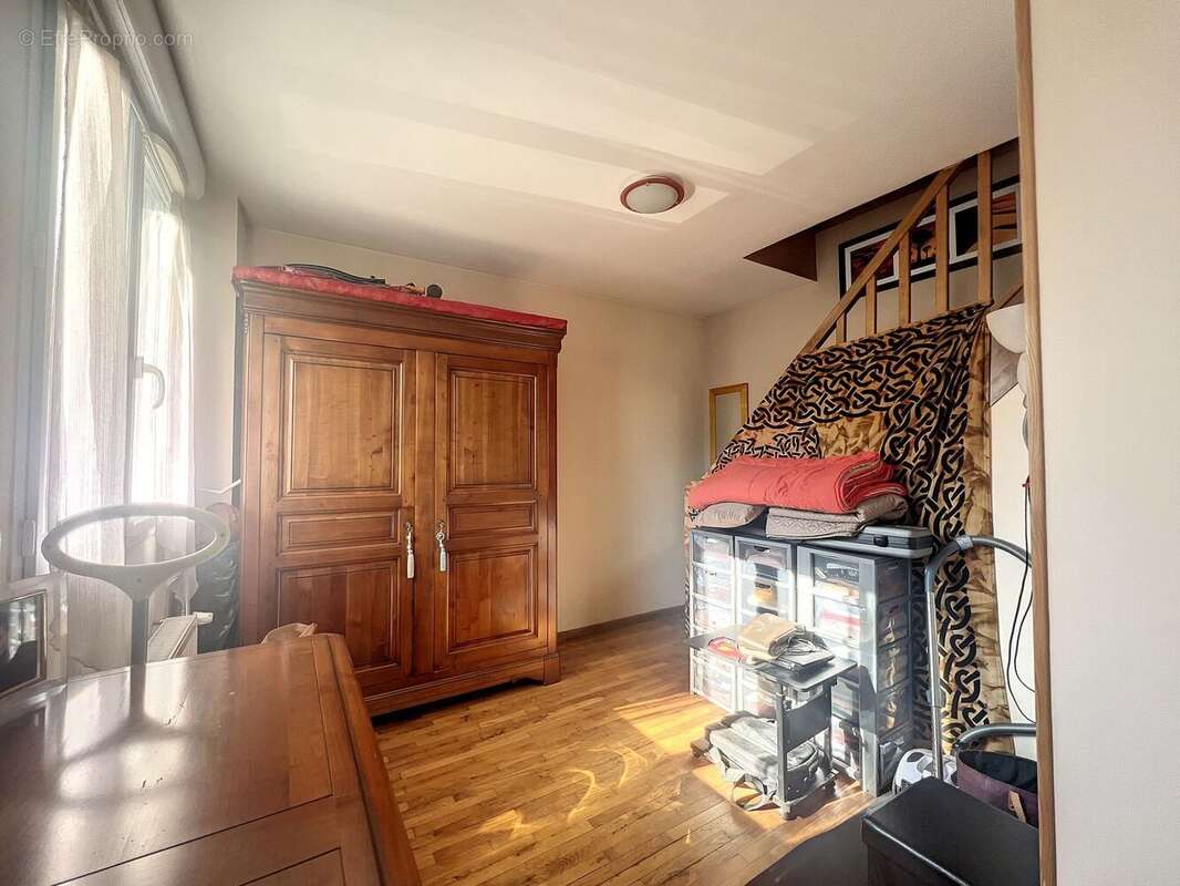 Maison à ISSY-LES-MOULINEAUX