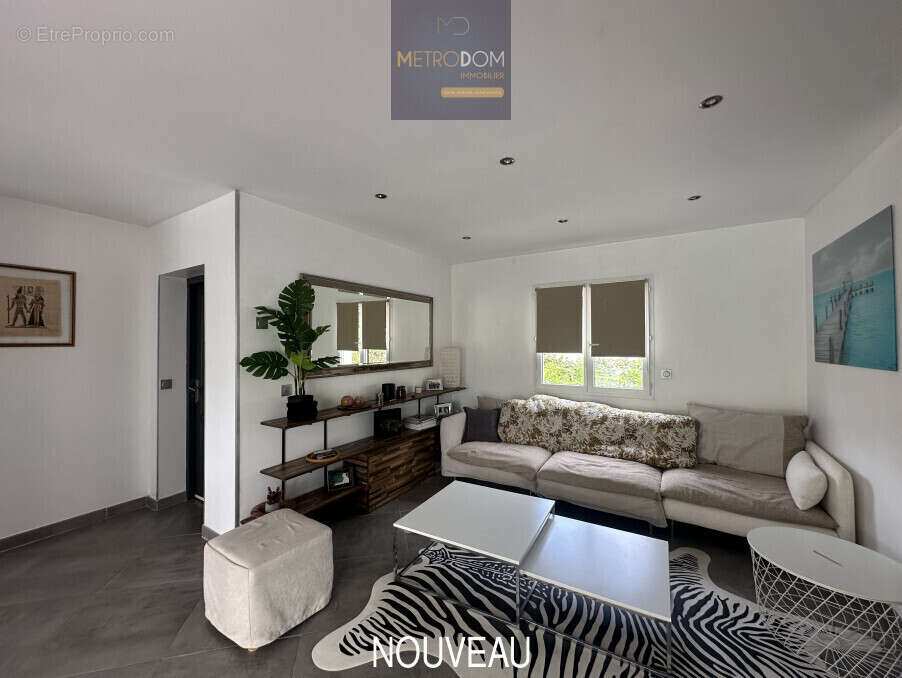 Maison à SAINT-MATHIEU-DE-TREVIERS