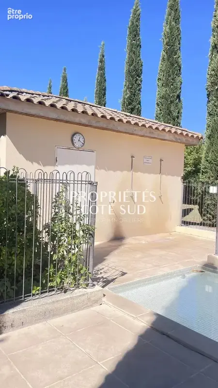 Avignon sud – le t3 qui a tout pour vous séduire ! terrasse plein sud, piscine, garage & parking - photo 13