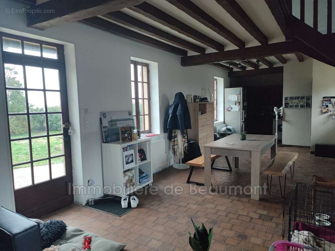 Maison à BEAUMONT-LE-ROGER