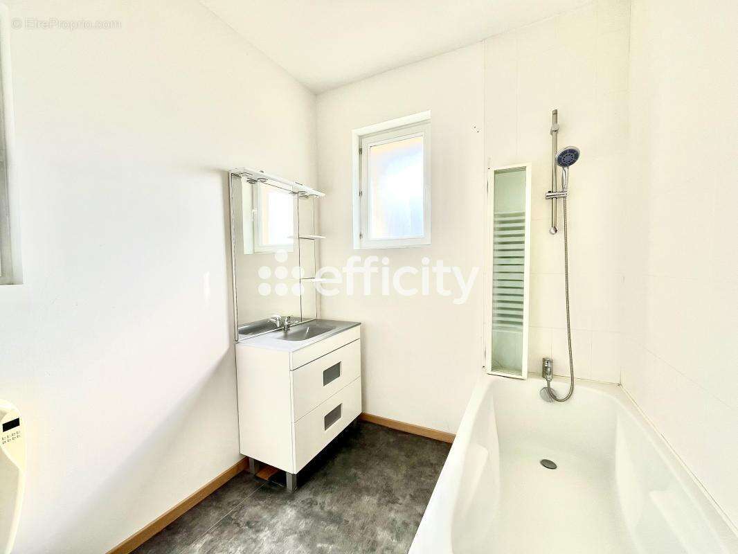 Maison 140 m² à Chavigny  - photo 13