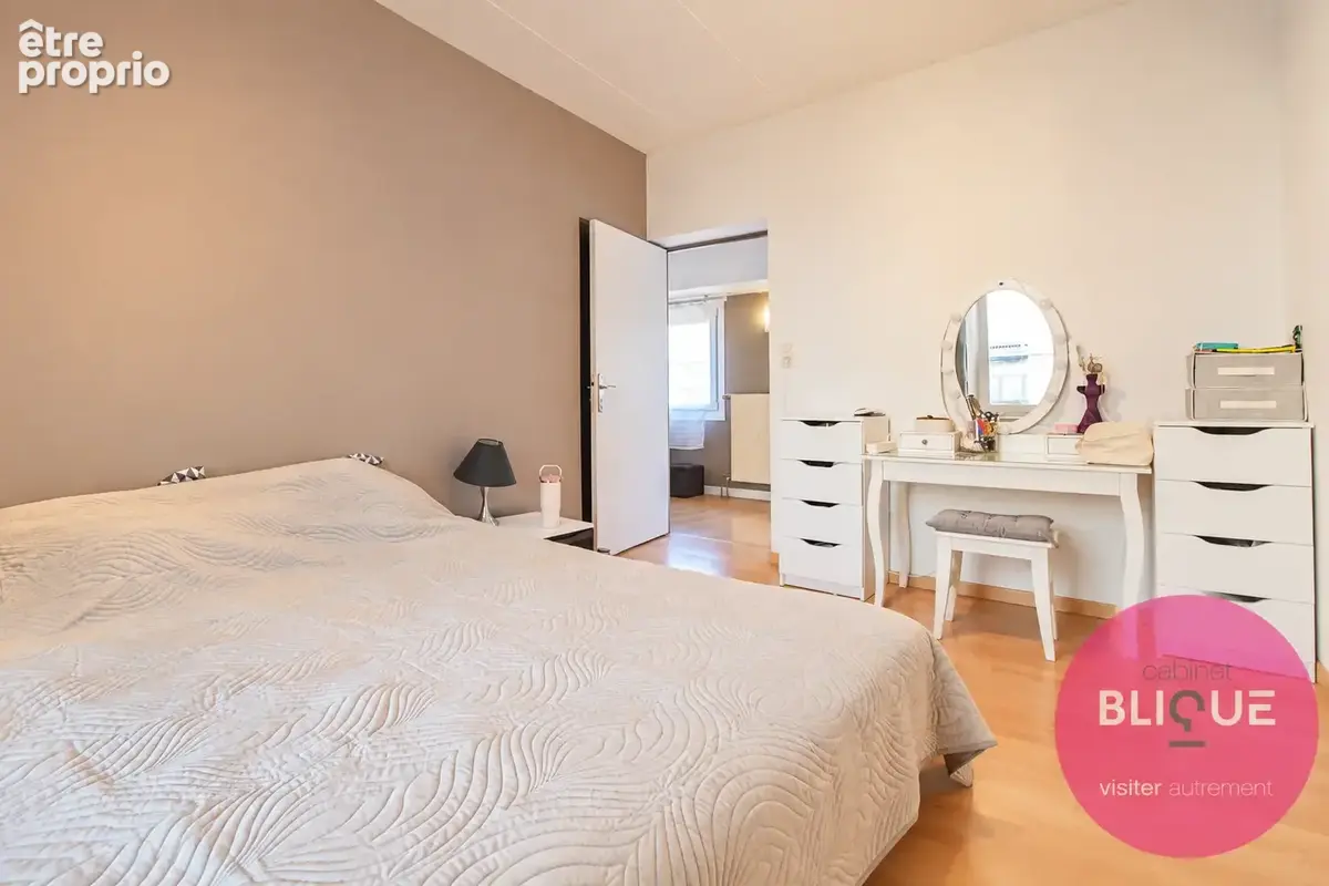 Une maison familiale avec cour au soleil et cave a vin : on signe ou ? - photo 22