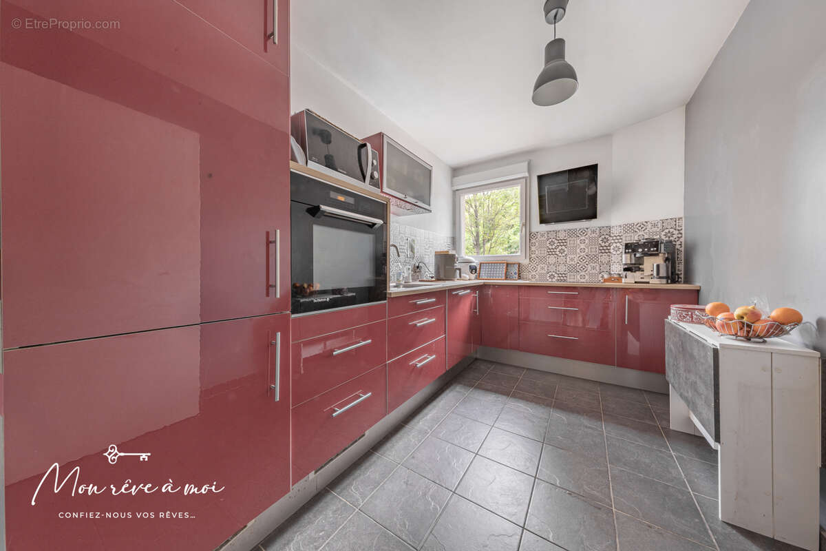 Appartement familial de 82m2 lumineux, traversant et au calme, avec terrasse et parkings - photo 6