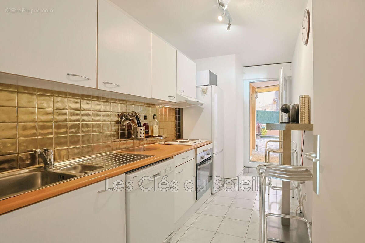 Appartement 64 m² à Bandol  - photo 9