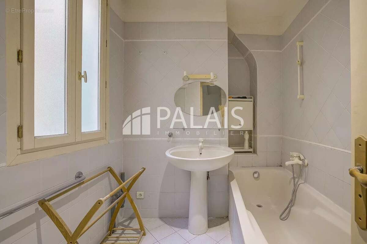 3 pièces avec Mezzanine Vieux Nice - photo 9