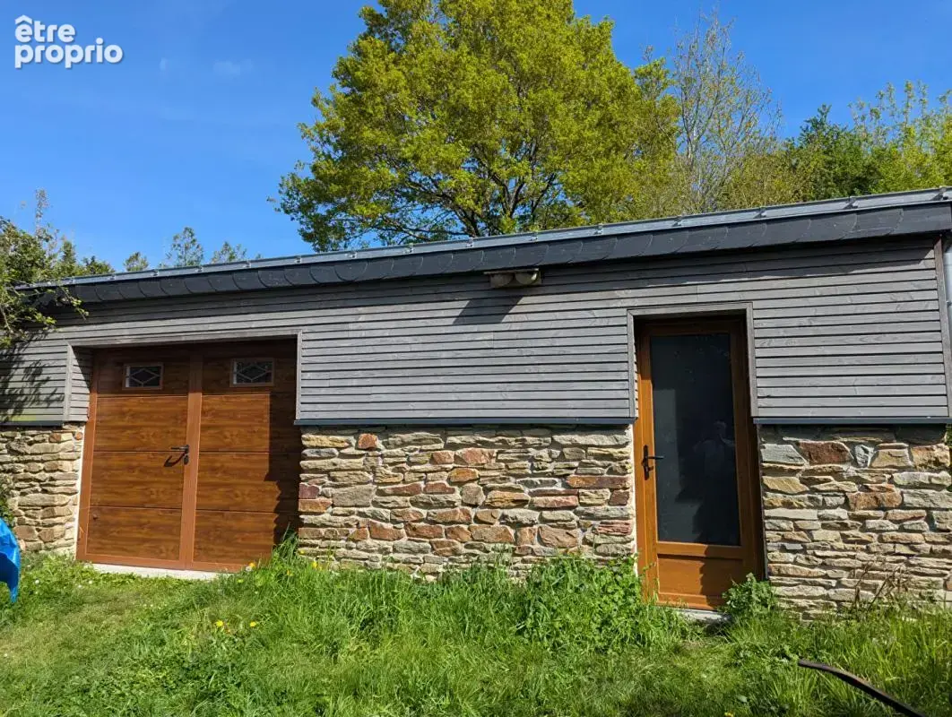 Maison , terrain 5 200m² - photo 2