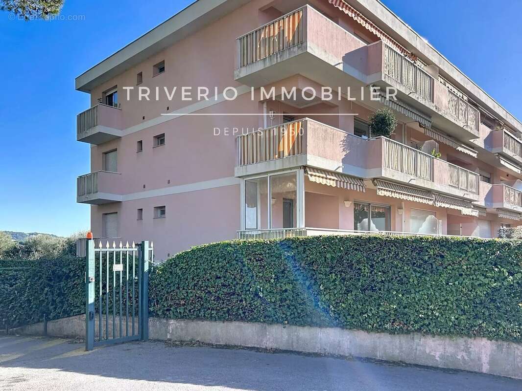 Appartement à LE CANNET