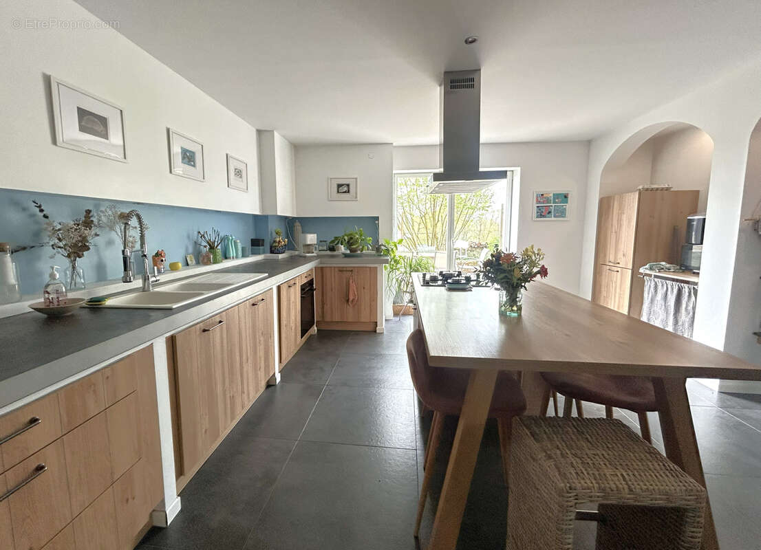 Maison à VILLARS-LES-DOMBES