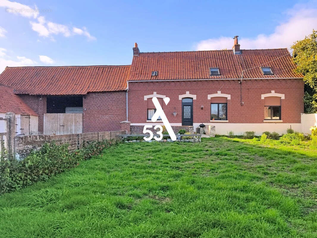 Maison 125 m² à Norrent-Fontes  - photo 4