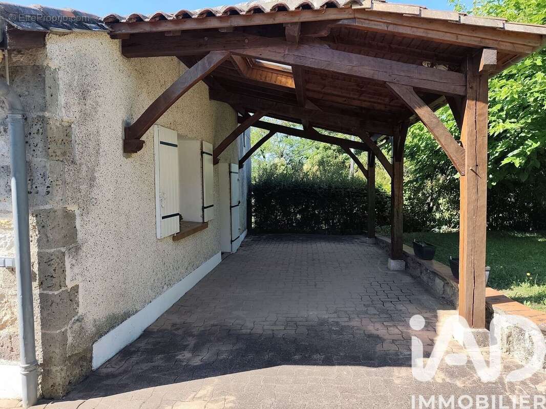 Maison 208 m² à Port-Sainte-Marie  - photo 4