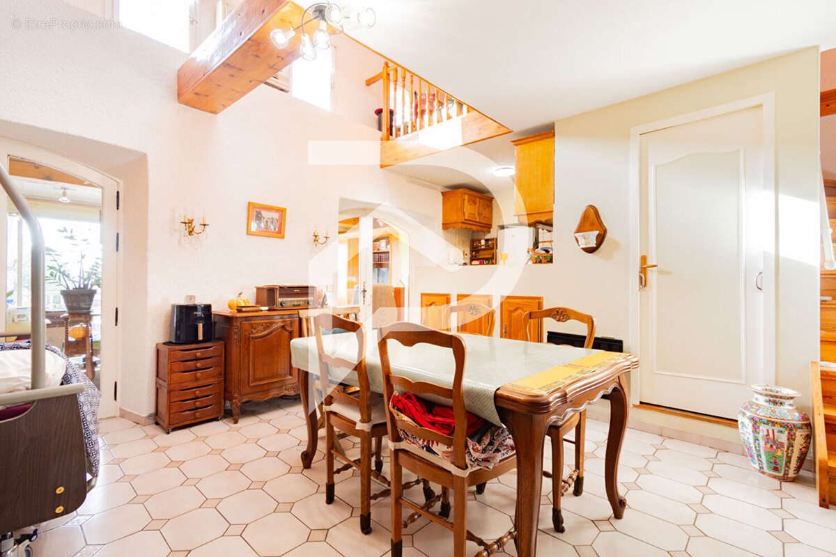 Maison à PERTUIS