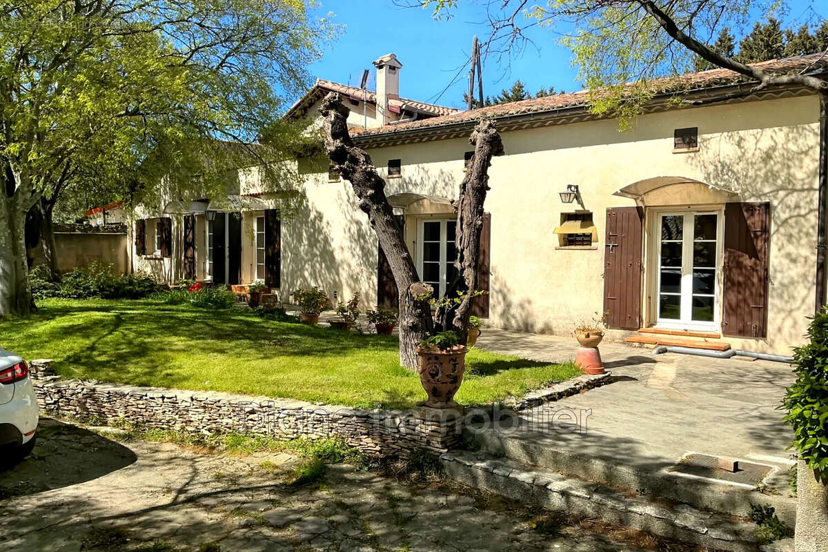 Maison à NIMES