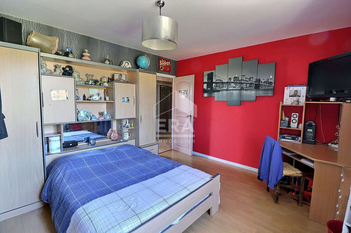 Maison à LACAPELLE-MARIVAL