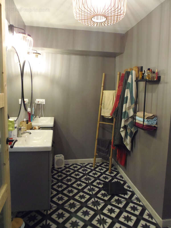 Maison à CHENAC-SAINT-SEURIN-D&#039;UZET