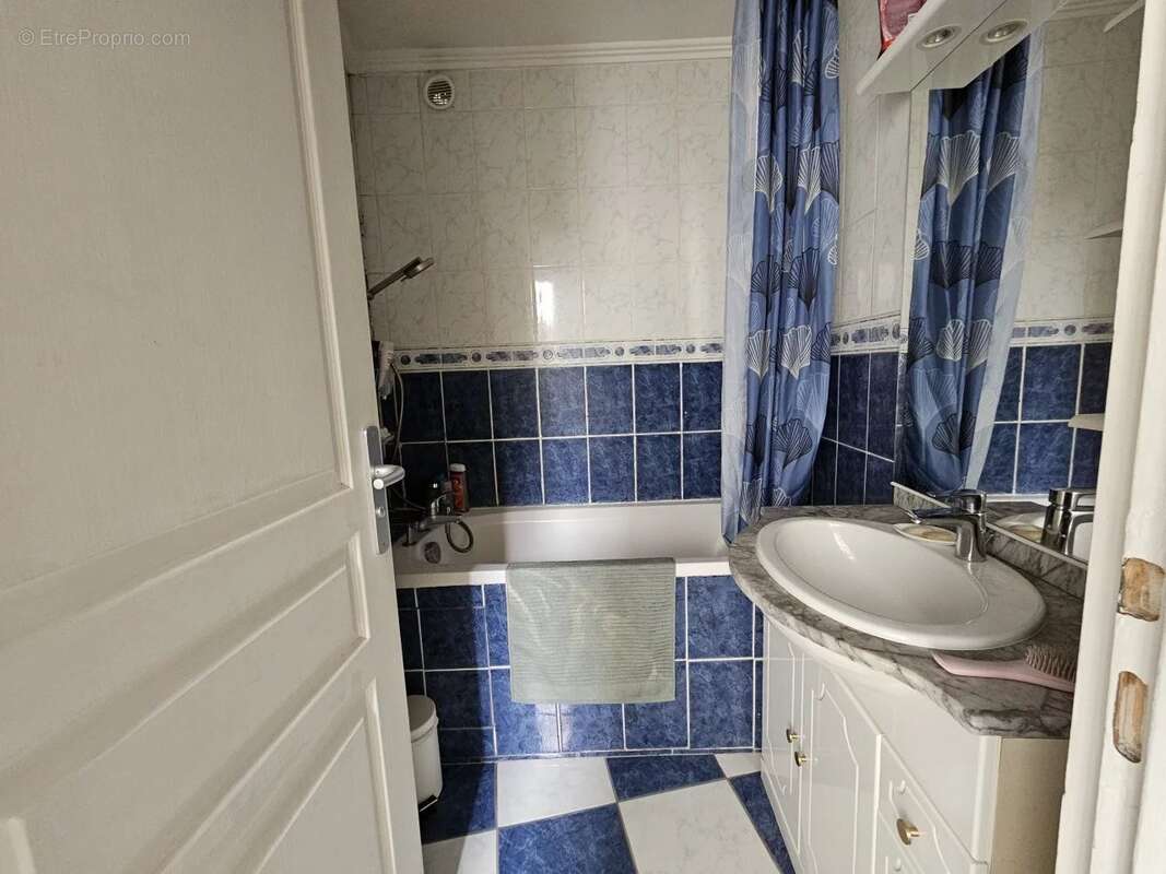 Appartement à MONTROUGE