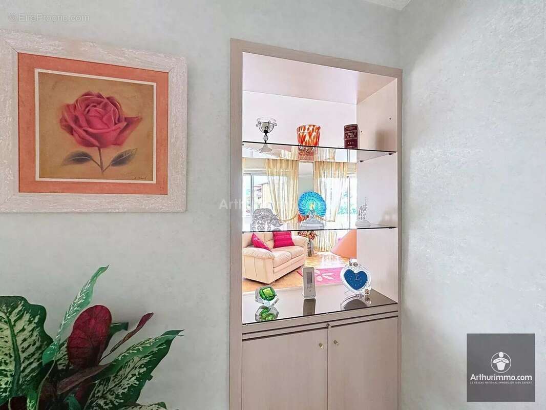 Appartement à LE COTEAU