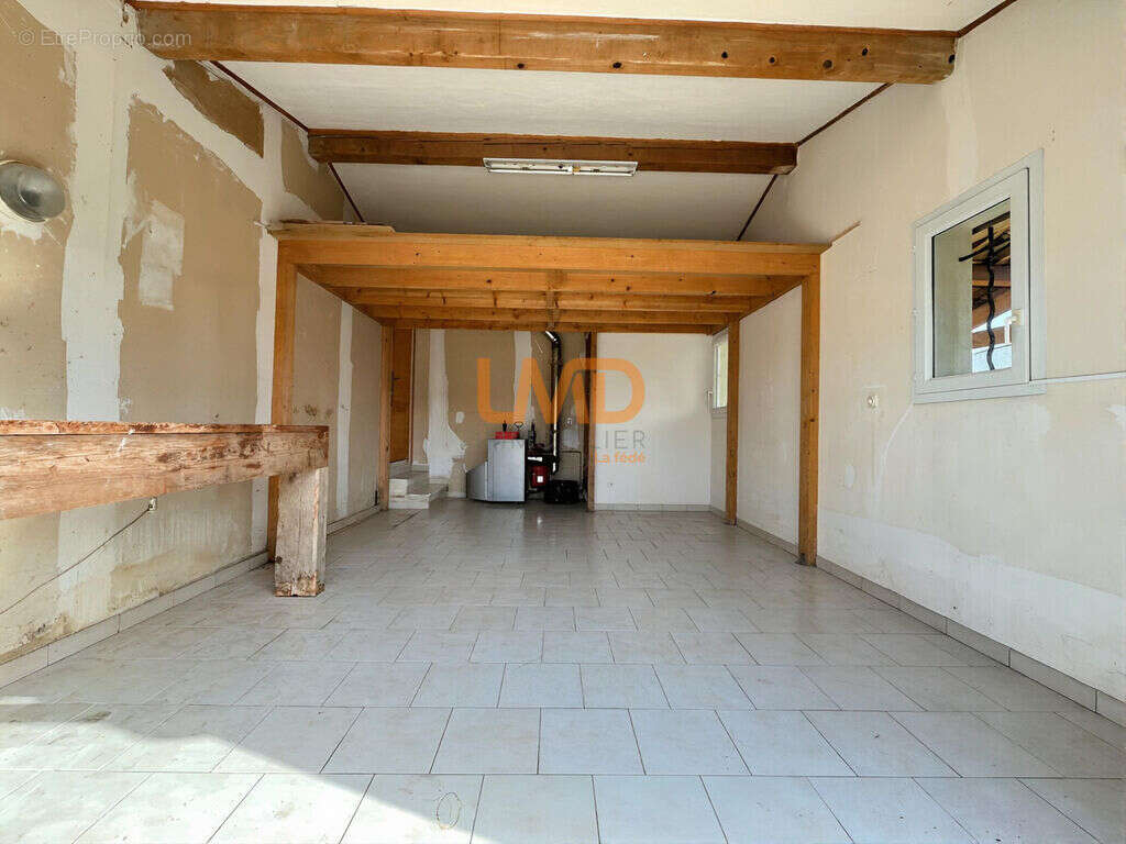Maison à FIGANIERES
